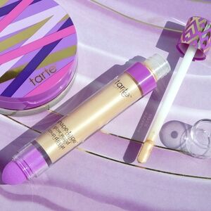 142 - Tarte Shape Tape Concealer (Alight) glow wand